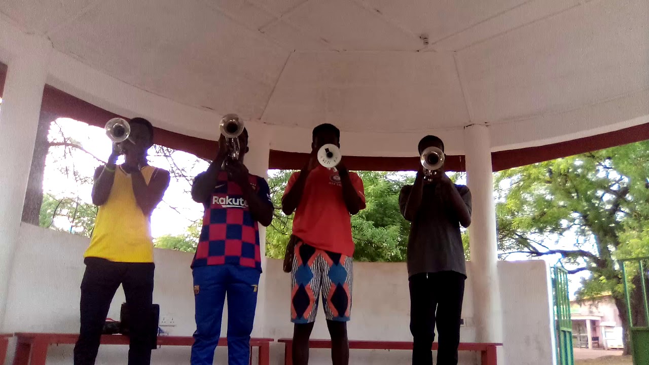Domfo Nyankopon ( trumpet in parts )