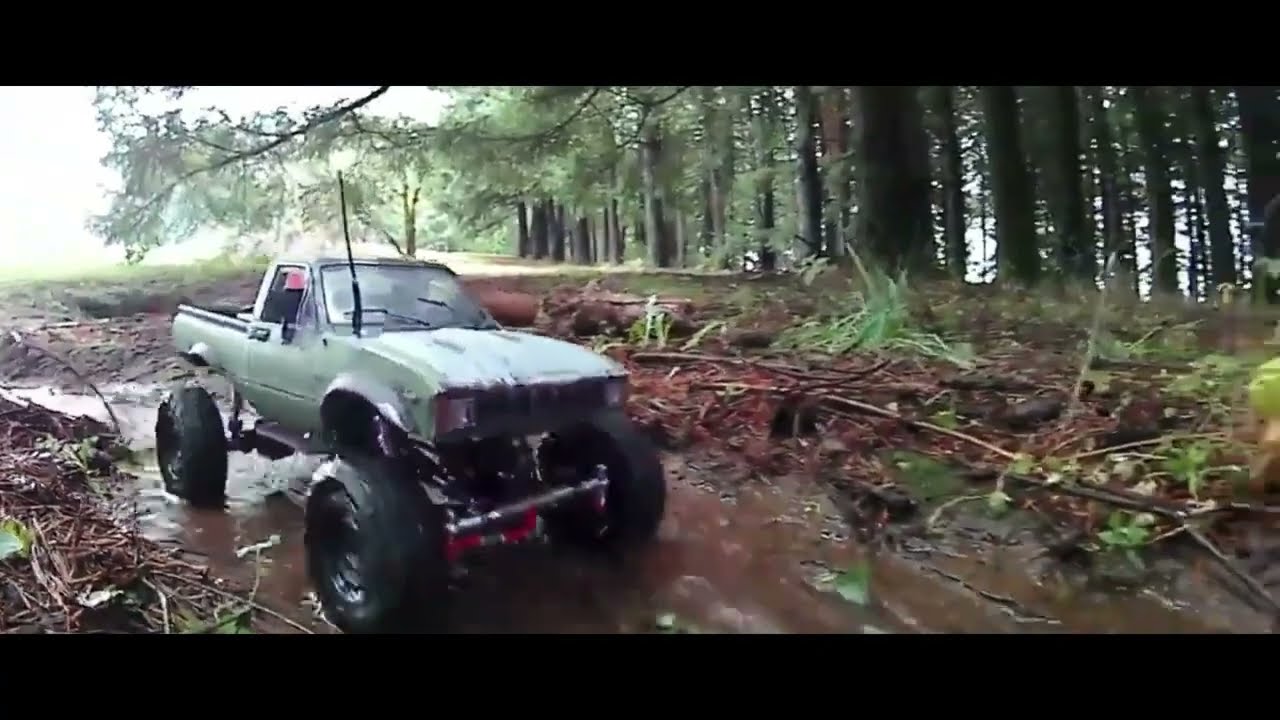 Creek Kings in the Water 4wheel drive action #rcrockcrawler #rcadventure  #hobbyking #turnigy #boltx