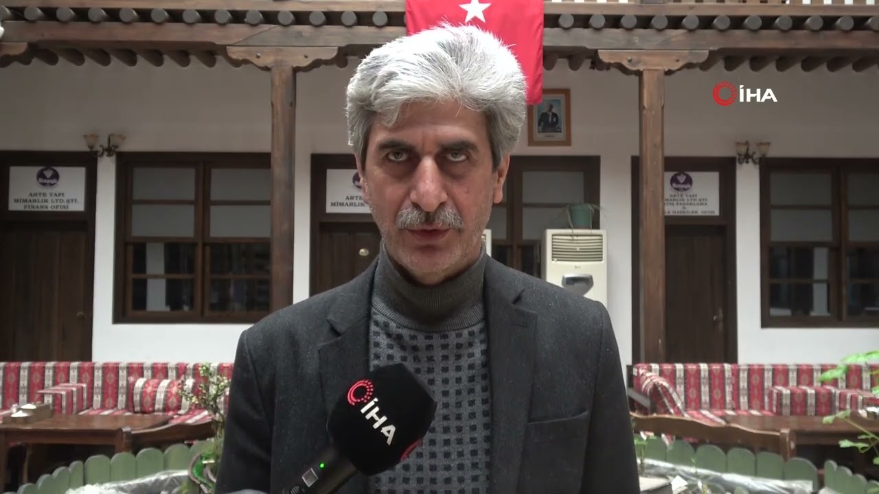 Asırlık han, zamana direniyor