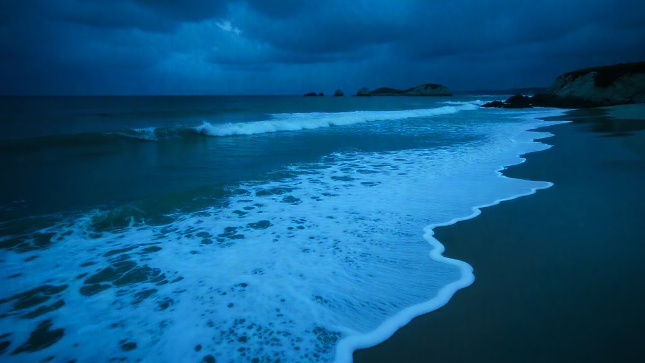 Can’t Sleep Again? 🌊 🌙 Night Ocean Waves to Relax Your Brain (LIVE)