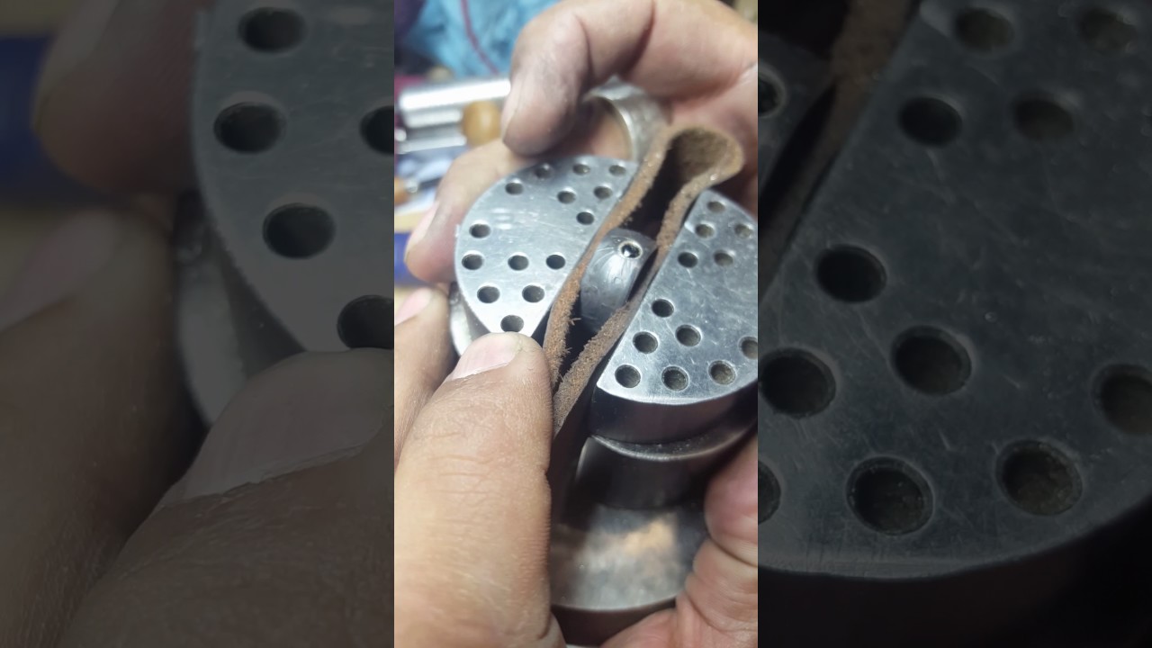 Setting a gem in a coin ring