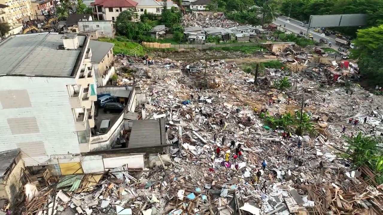 Casse des maisons &agrave; Bali au Cameroun Douala
