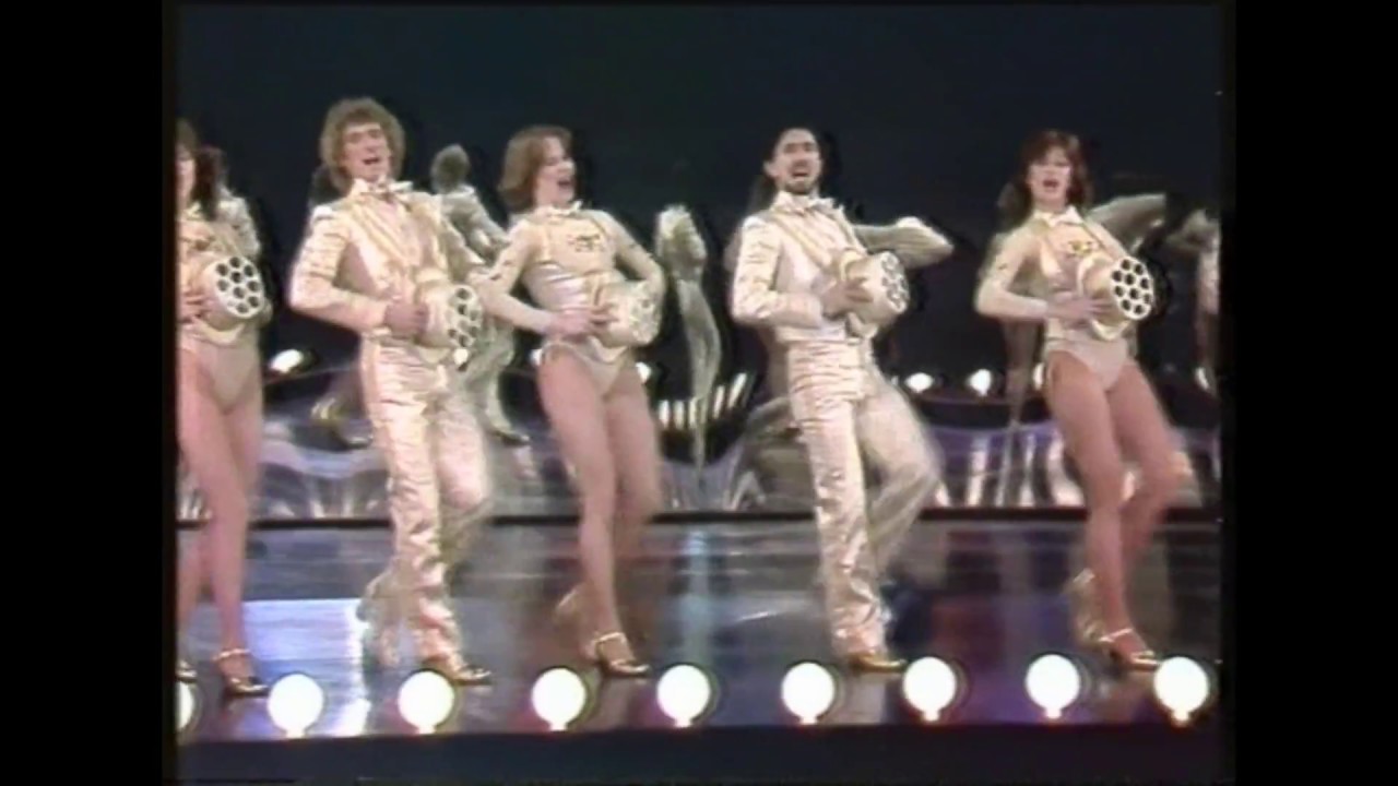 Manuel Taravilla, baila Chorus Line, con el Ballet de 123 tve