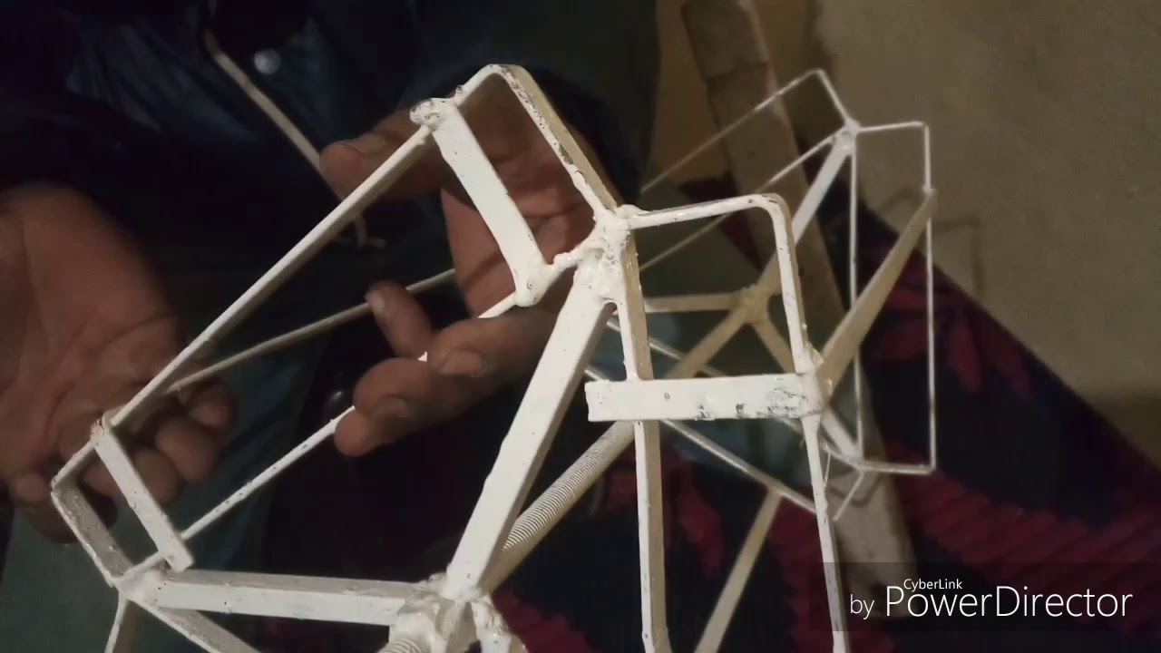 الة فرز العسل