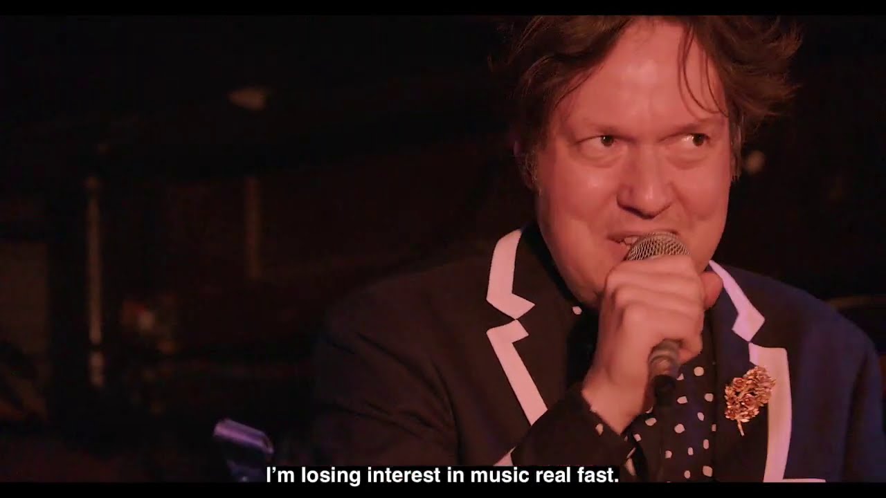 Comedian Dave Hill on Guitar Center