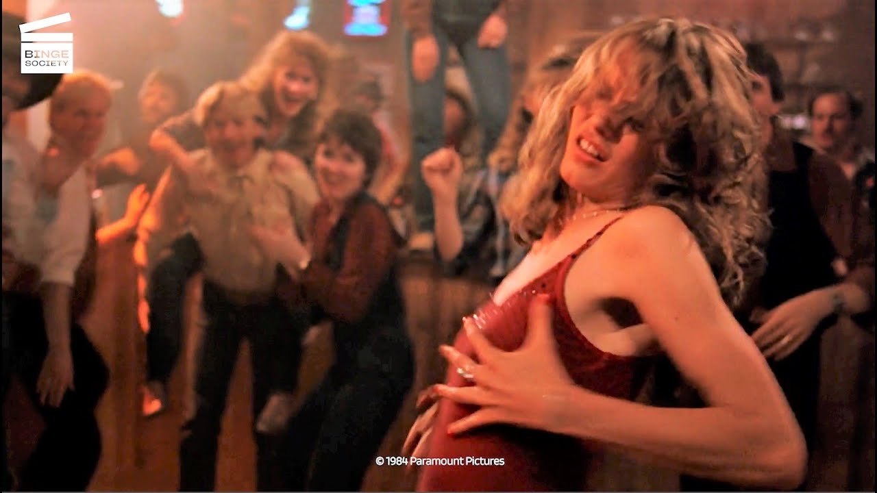 Footloose (1984): Dancing and fighting