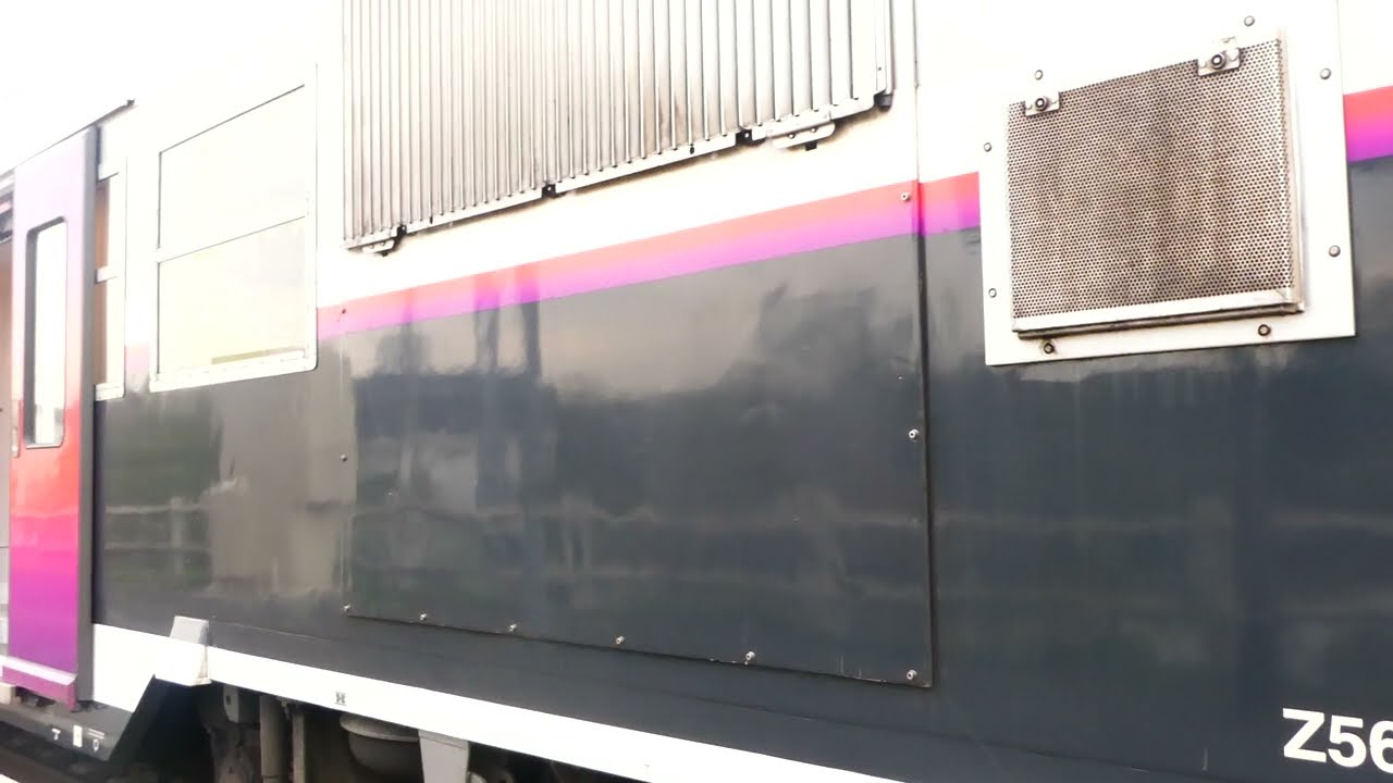 départ de train [Z5600 , ATHIS MONS, JILL]