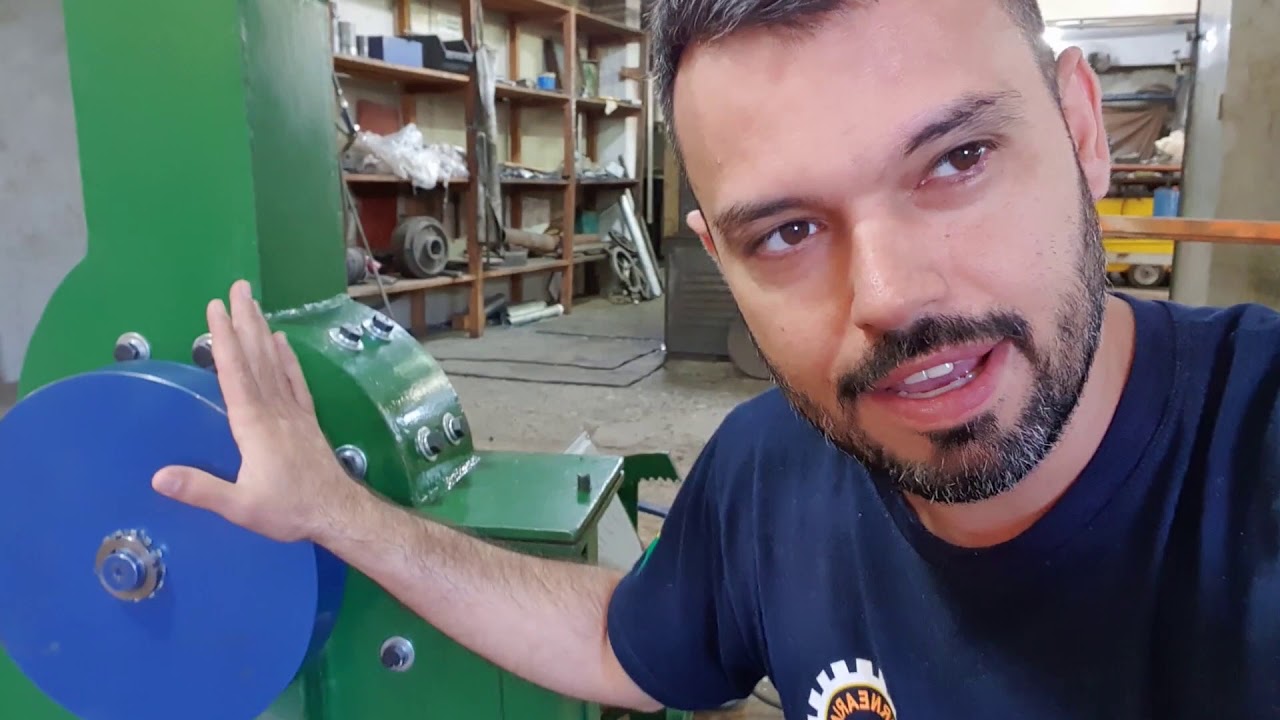 APRESENTAÇÃO MOINHO DE MARTELOS 10CV |COCO BABAÇU REFINADO EM PÓ PARA RAÇÃO
