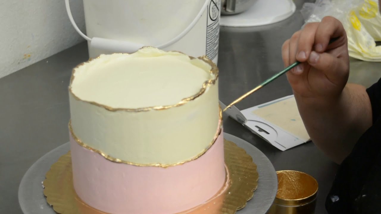Amazing Double Colored Cake - Cake Satisfaction