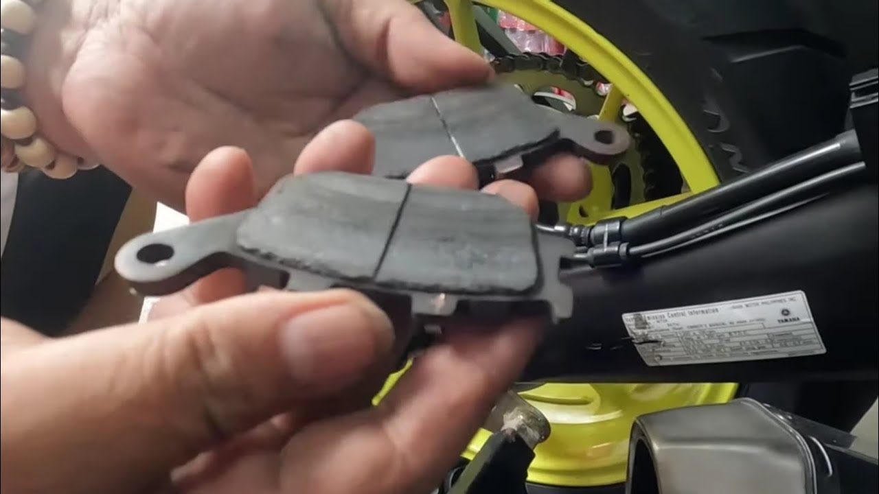 Change Brake Pads MT-09