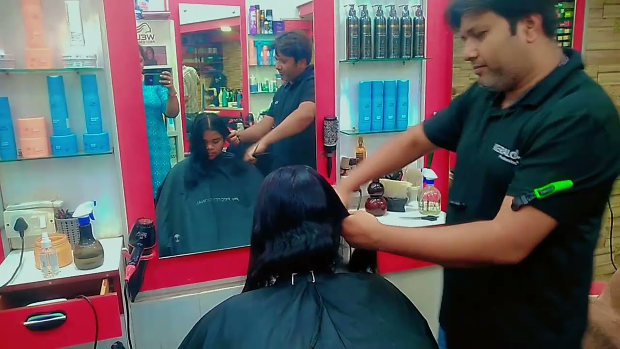 হাবীবসে মেয়ের চুল কাটাতে গিয়ে দেখলাম একই প্রাইজ আছে , আসাধারন কাটিং অন্য কোথাও মন চাইবে না