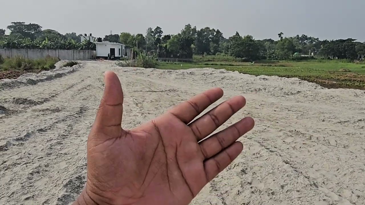 20 ফিট রাস্তা, ৭ লাখ টাকা শতাংশ ০১৯৭২১১৬২৮৭ 