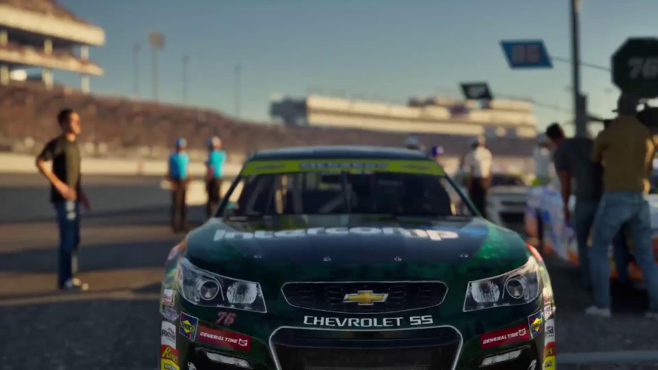NASCAR 25: Racing