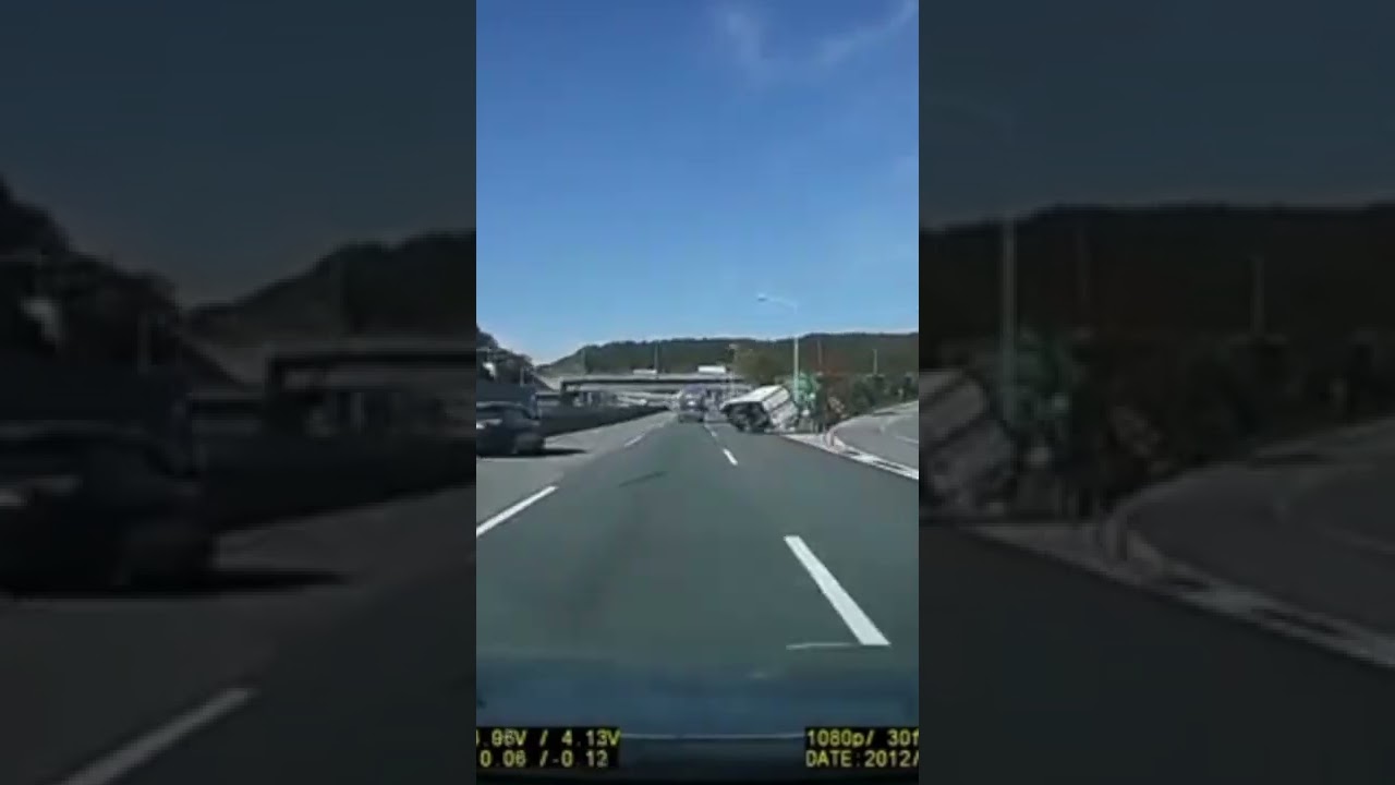 Destruction promised, destruction delivered 💥🦭#vehicledestruction #carcrash #accident  #dashcam