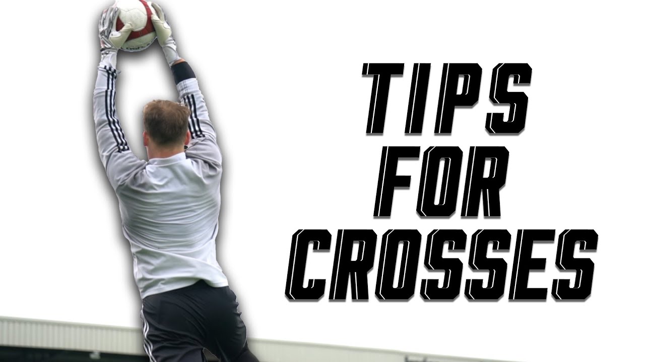 Catch Crosses like a Pro! - Goalkeeper Tips 101