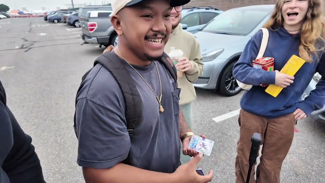 We Actually Managed to Link Up!? | Secret Santa @ The Long Beach Flea!