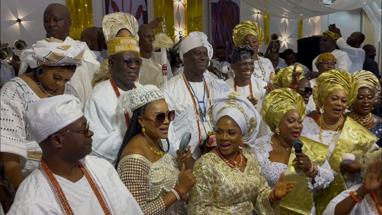 OONI OF IFE DANCE WITH HIS QUEENS AT HIS 51ST BIRTHDAY CELEBRATION 