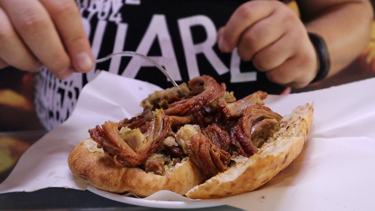 BÖYLE SÜT KUZU KOKOREÇ YEMEDİN - Yemek Videoları