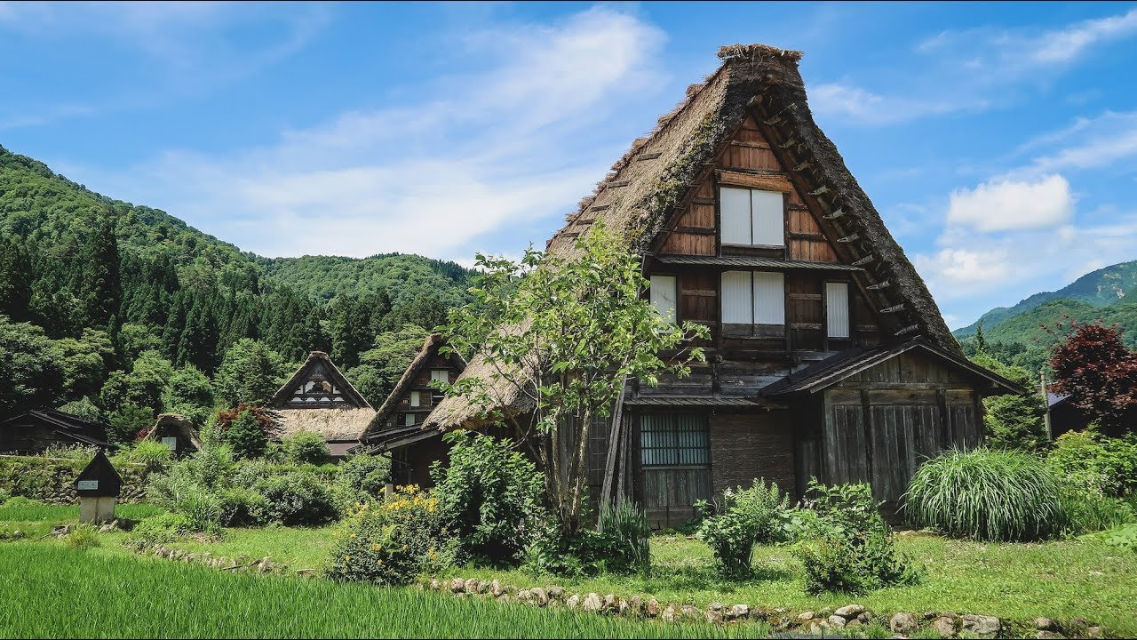 Shirakawago Travel Guide (白川郷) 🏯 Most Beautiful Place We Visited in Japan 🇯🇵 Praying Hands Village 🙏