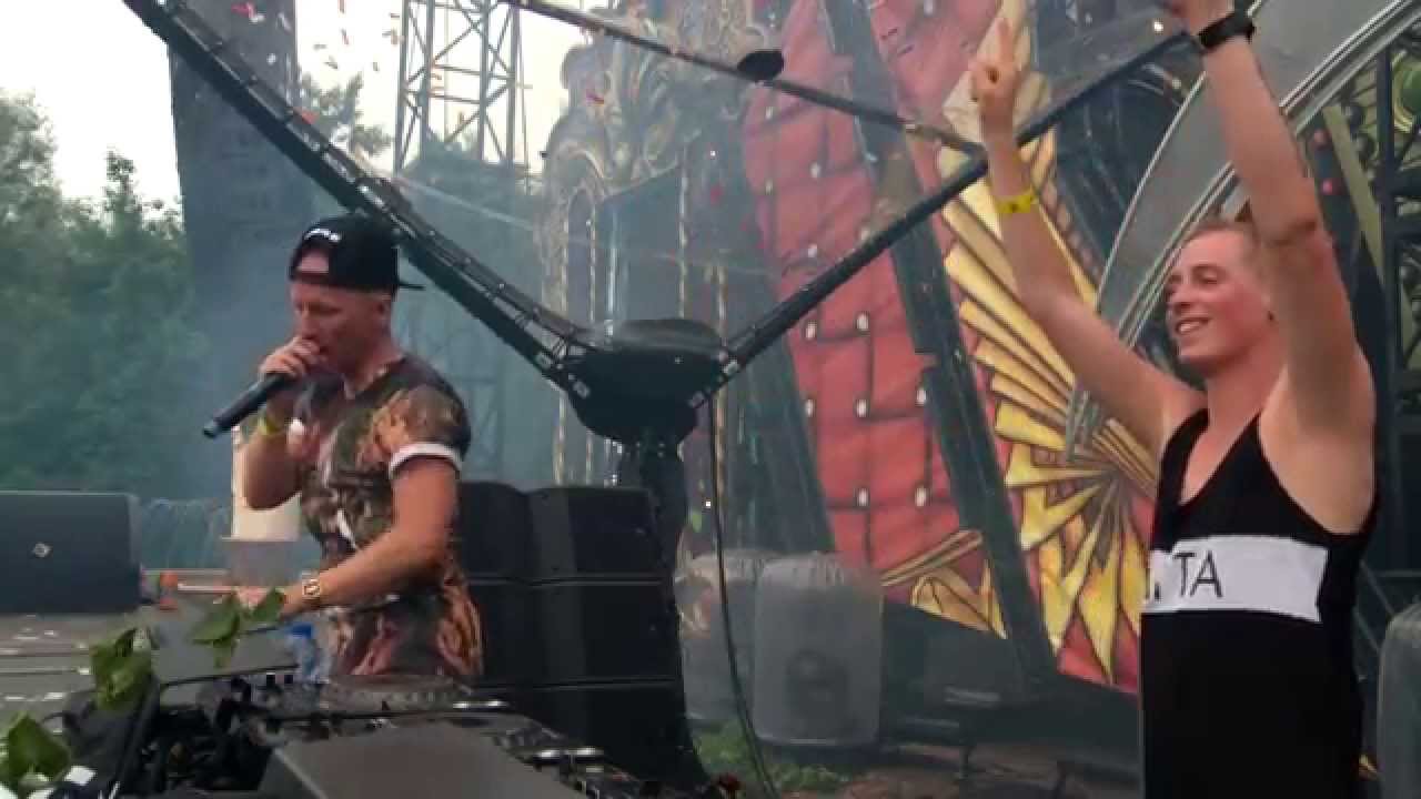 Tomorrowland 2014 | Coone