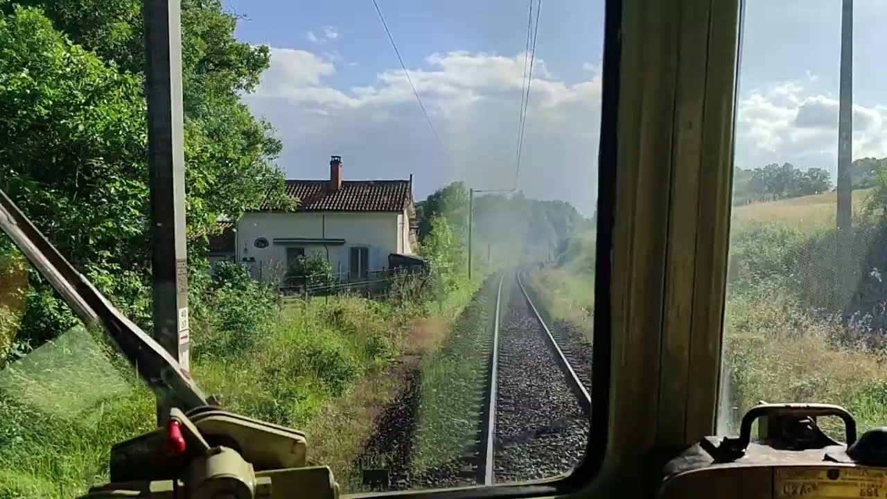 X2800 Autorail Limousin départ de Niort