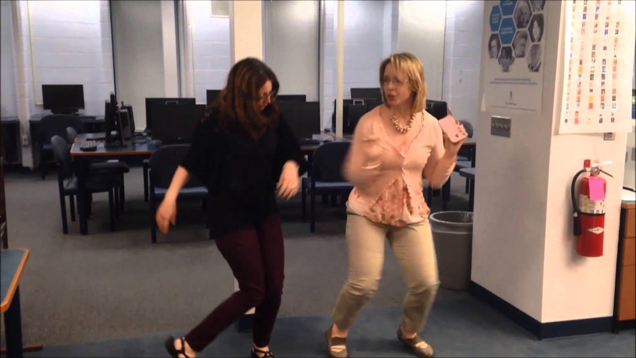 FTHS  doing Silento - Watch Me (Whip/ Nae Nae)