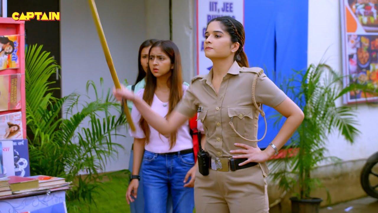 Karishma Singh के अंदाज़ में सिखाया जब Santosh ने गुंडों को सबक || Maddam Sir