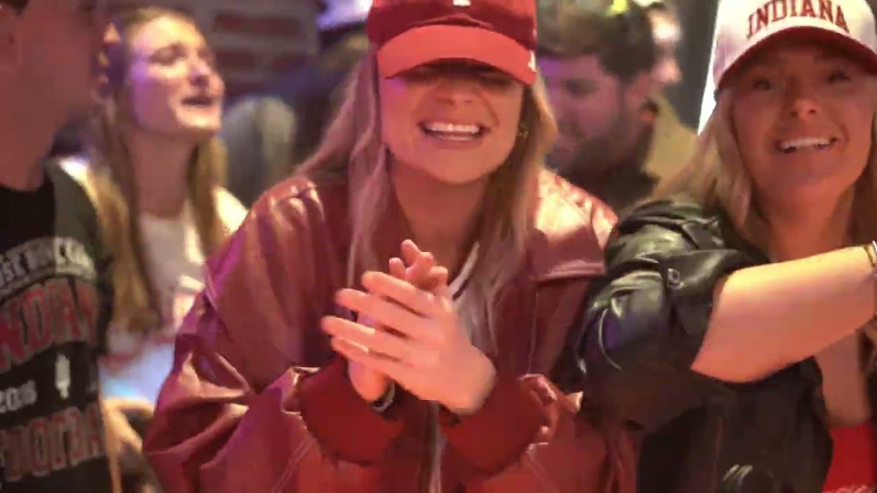 The Moment Indiana Beat Miami in the 2026 National College Football Championship at Batch Gastropub