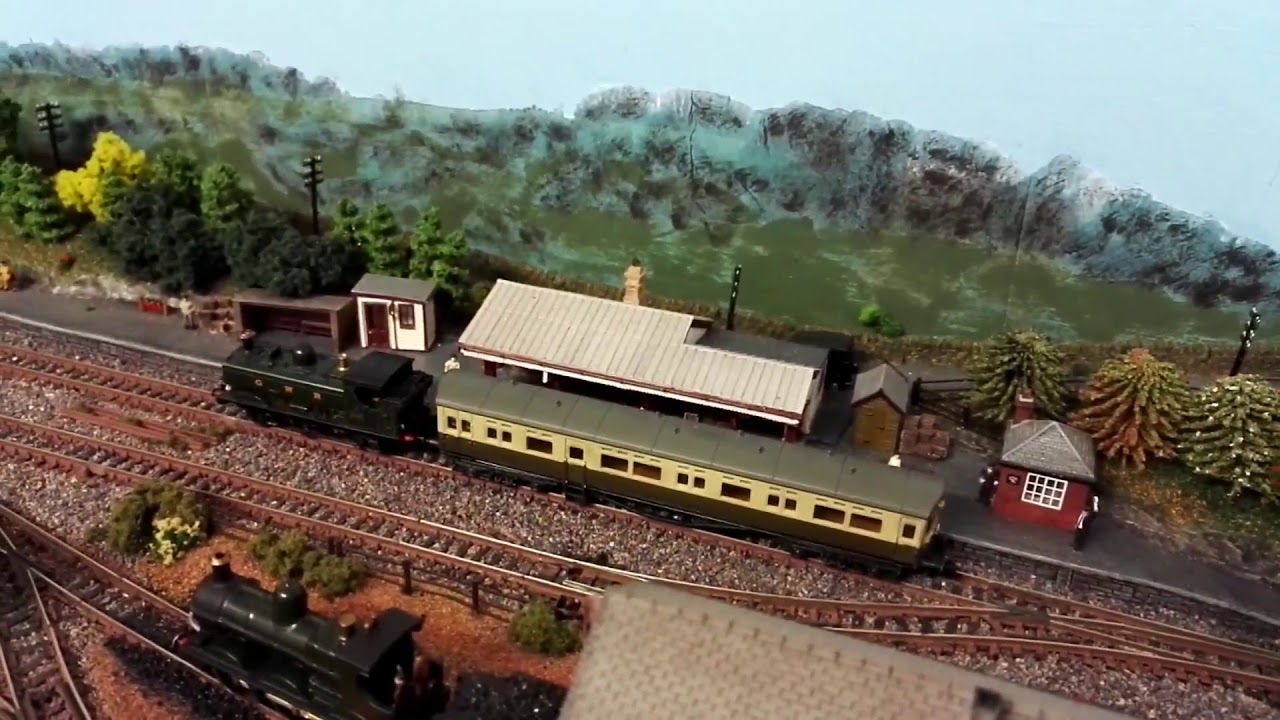 N Gauge Model Railway - Sheridan Junction. SR and GWR Loco's plus Auto Coach