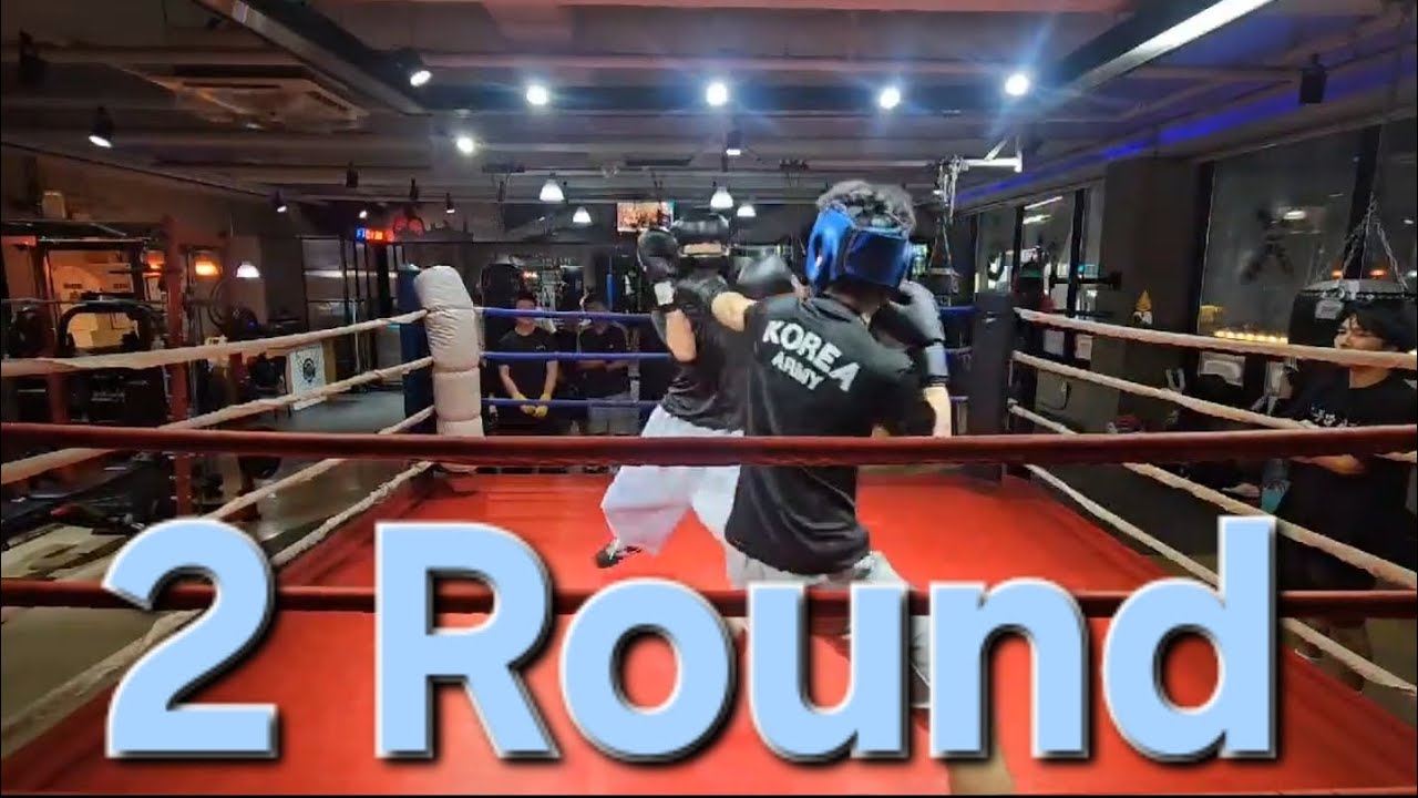 [일반인 중학생 복싱 스파링] 파랑 -65kg 중3 vs 검정 -65kg 중2 2R