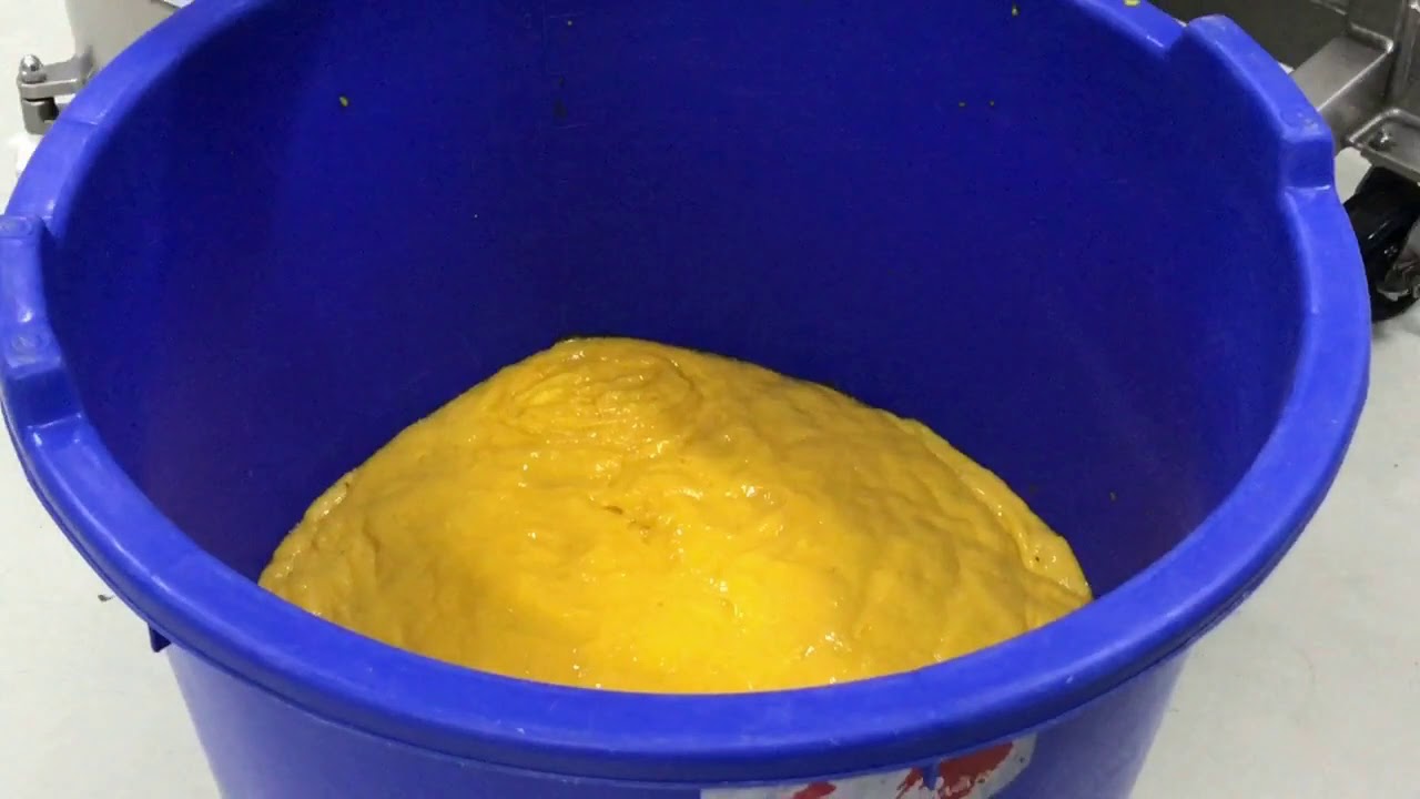 Mango pulp (specks) reduction on the Urschel® Comitrol® Model 1500