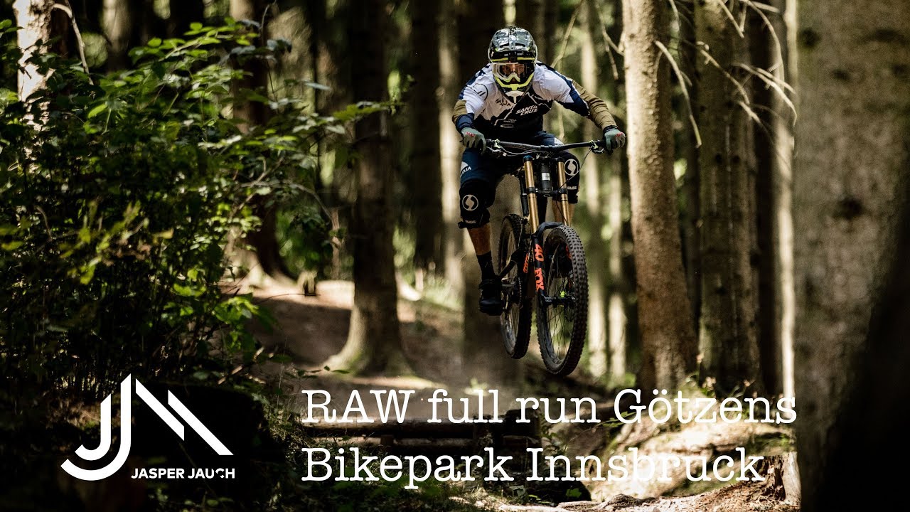 RAW | full run in Götzens | Bikepark Innsbruck | Jasper Jauch & Marius Neuffer