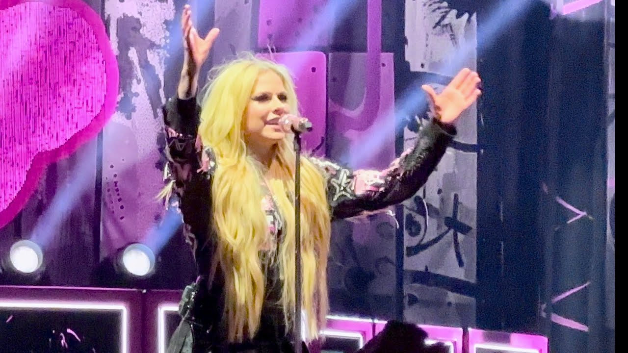 Avril Lavigne - Here’s To Never Growing Up - Greatest Hits Tour - Seattle, WA - May 25, 2024