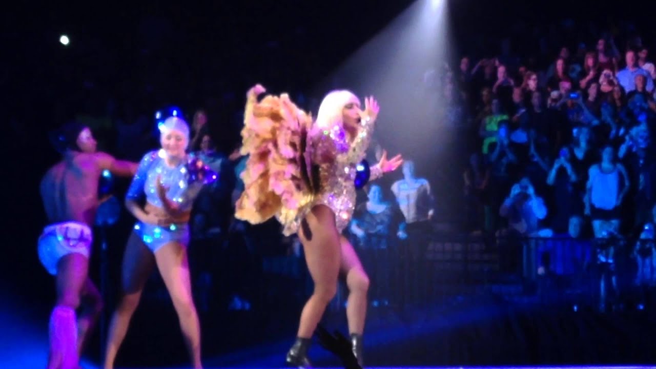 LADY GAGA - ARTPOP - LAS VEGAS ARTRAVE