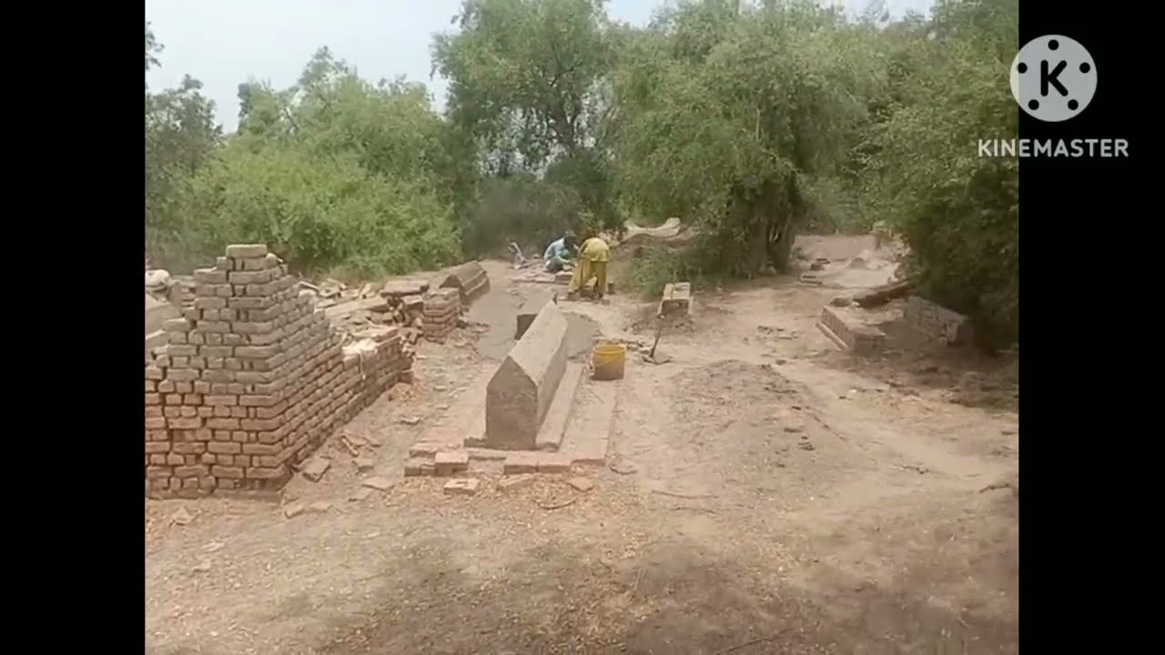 Plastering the Grave — A Final Act of Love . Fri 04 - Jul - 2025 Aasaapur (Bhorti) Sindh