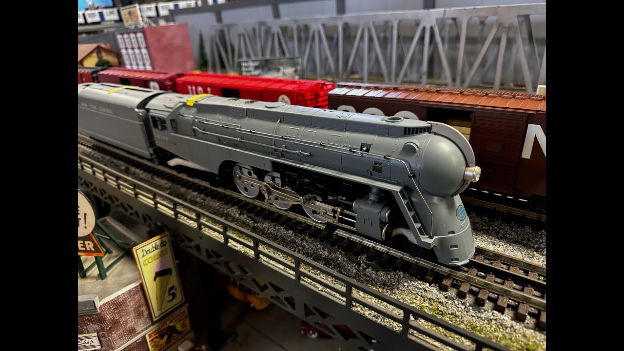 Lionel Legacy New York Central Dreyfus Hudsons arrive at MrMuffin'sTrains