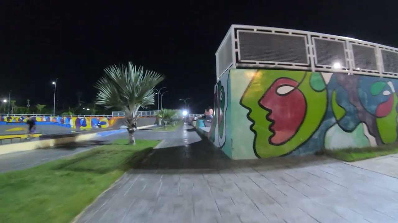 Parque Ana Maria Campos en la noche
