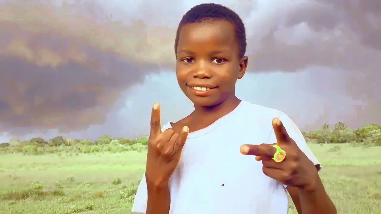 Mada Sonos de Miheyane Wa'Boss Nampo Official Video By Maluença Films