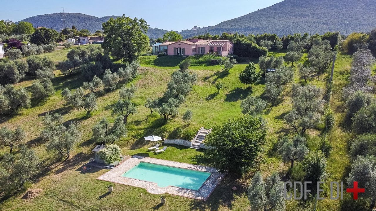 Visita dell'immobile | NARNI (TR), Italy | Villa elegante con terreno e piscina