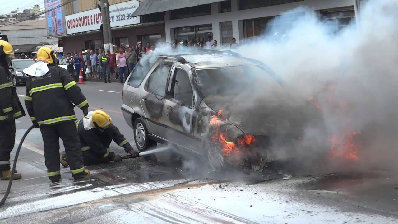 Bombeiros em ação centro de vitoria   es  por  Jorge Calazans