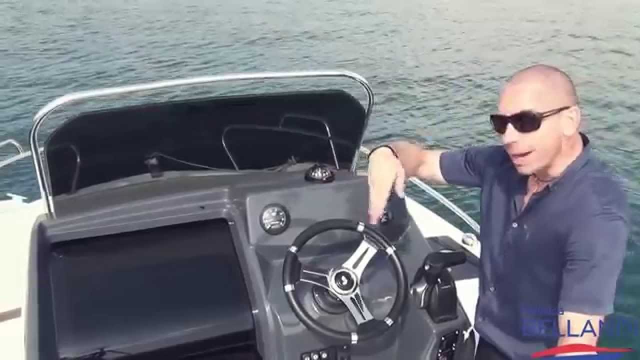 Test in acqua della Beneteau Flyer 5 SunDeck