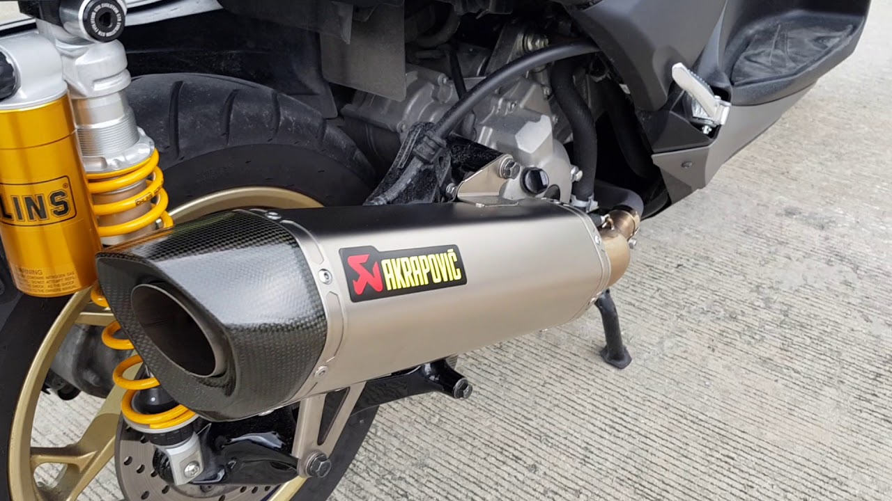 Yamaha Xmax 300 Akrapovic Slip-on with no silencer (db killer)