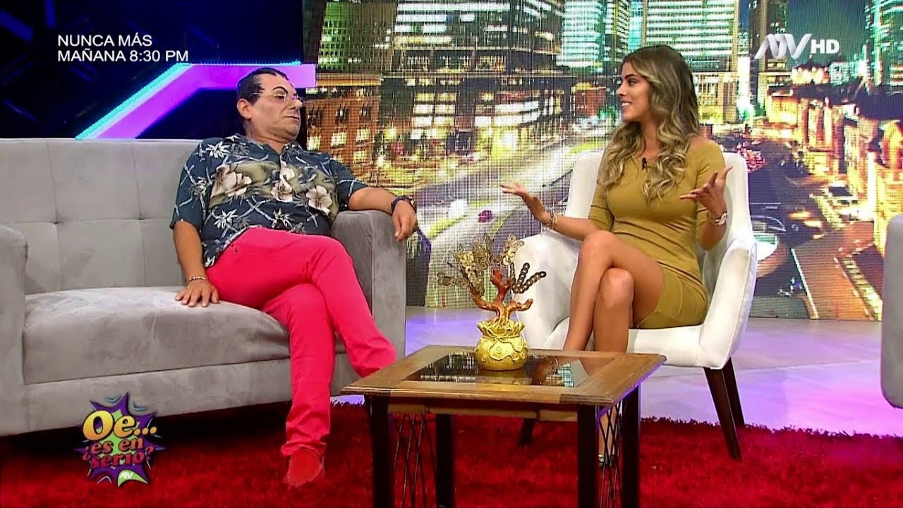 La bella Lucero Rubio en el sketch 
