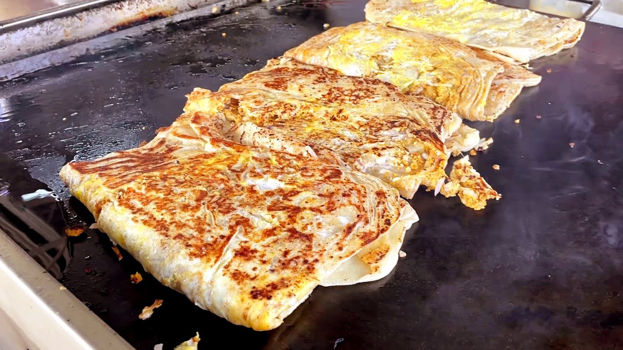 This Shop Sells the BEST Murtabak Singapura in Malaysia?! | Malaysia Street Food | Johor Bahru