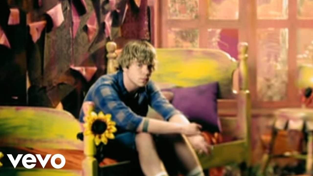 Cage The Elephant - Back Against The Wall (Official Video)