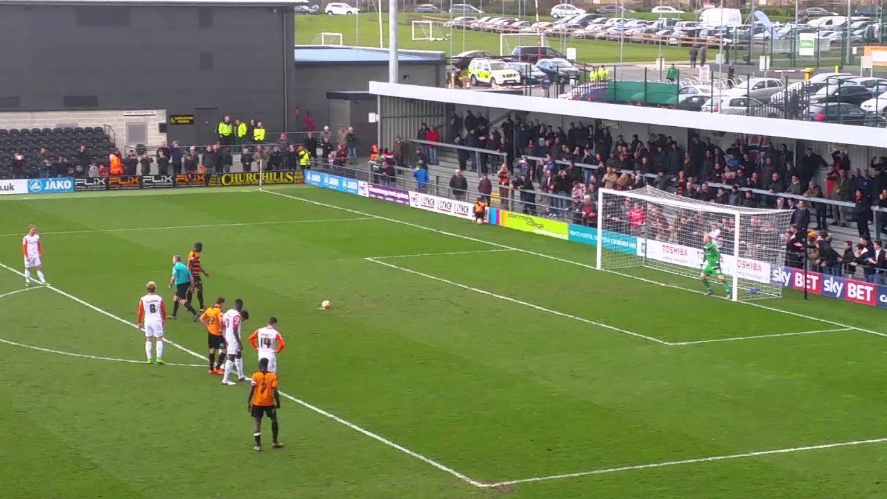 John Akinde Penalty - Barnet 2-1 Luton Town