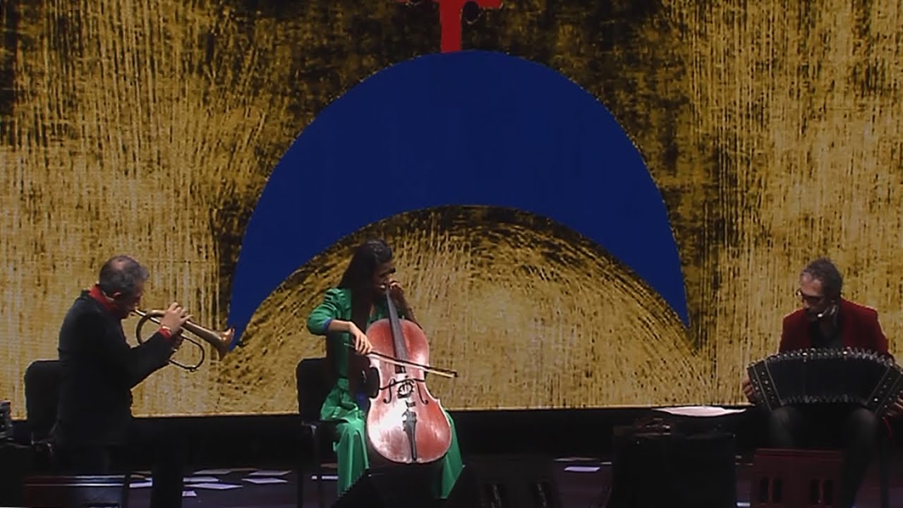 Paolo Fresu, Leila Shirvani & Daniele di Bonaventura - CHRISTMAS SONGS - Official Live in Auditorium
