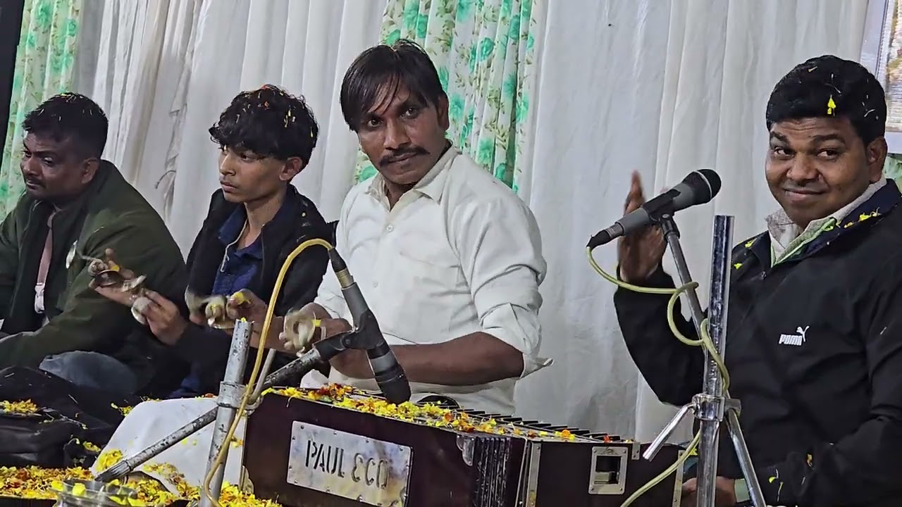 At.moramba fagvel gam na shura bhatiji bhojan jamva aavo ne thad 