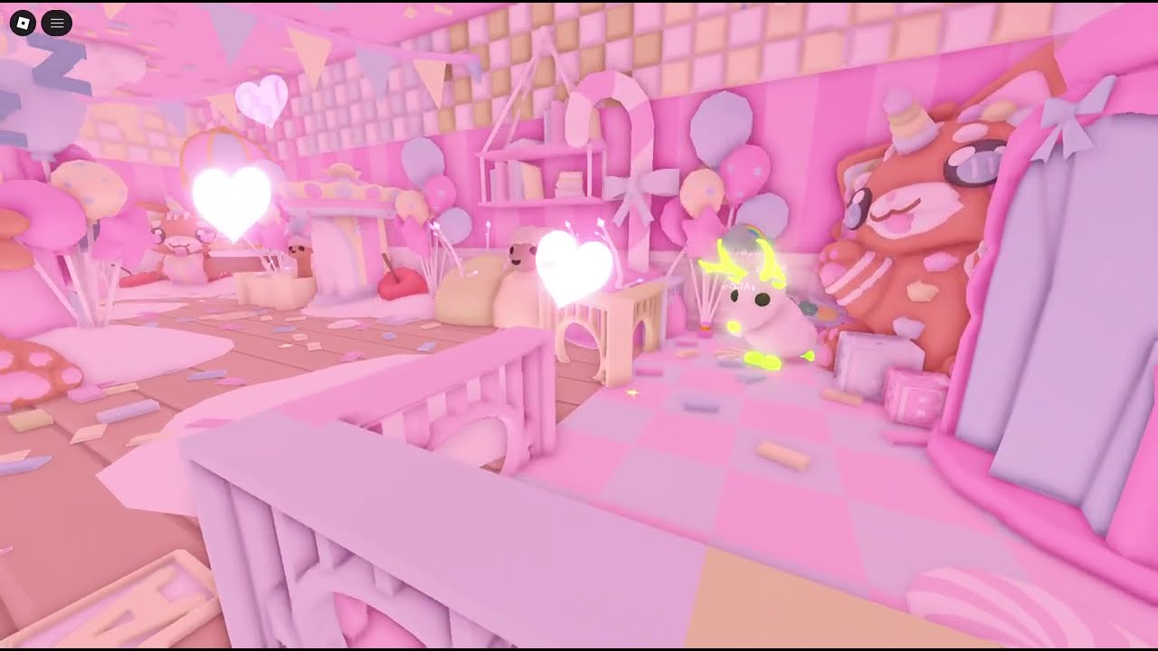 Showing My First Cute Core house!
