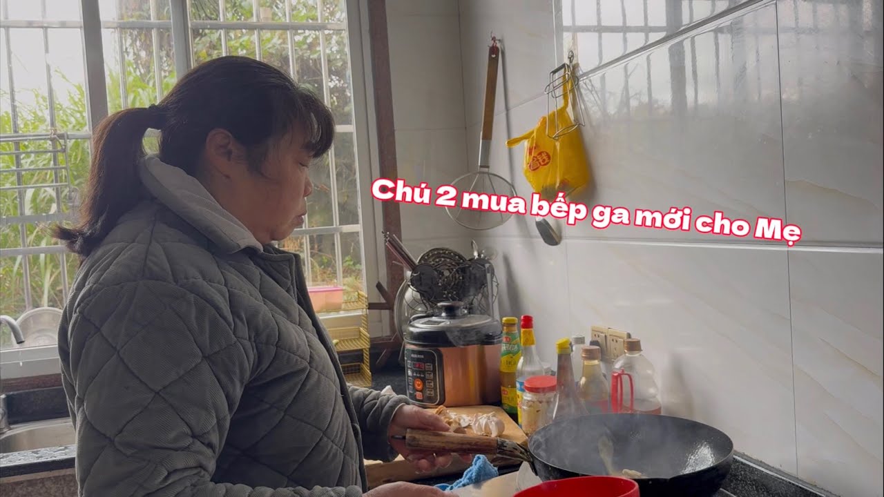 Chú 2 Mua Bếp Ga Cho Mẹ,Cả Làng Uống Trà Quây Quần Bên Bếp Lửa.